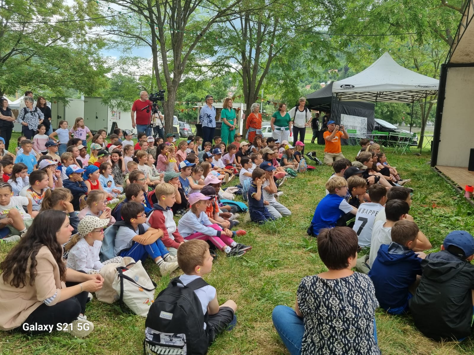 Les écoliers au Festival Loir'en Zic