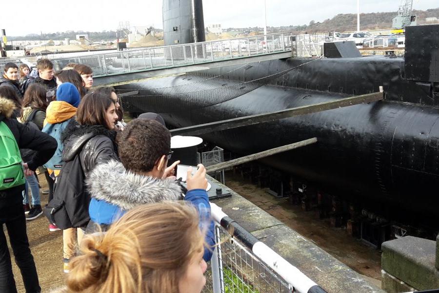 submarine