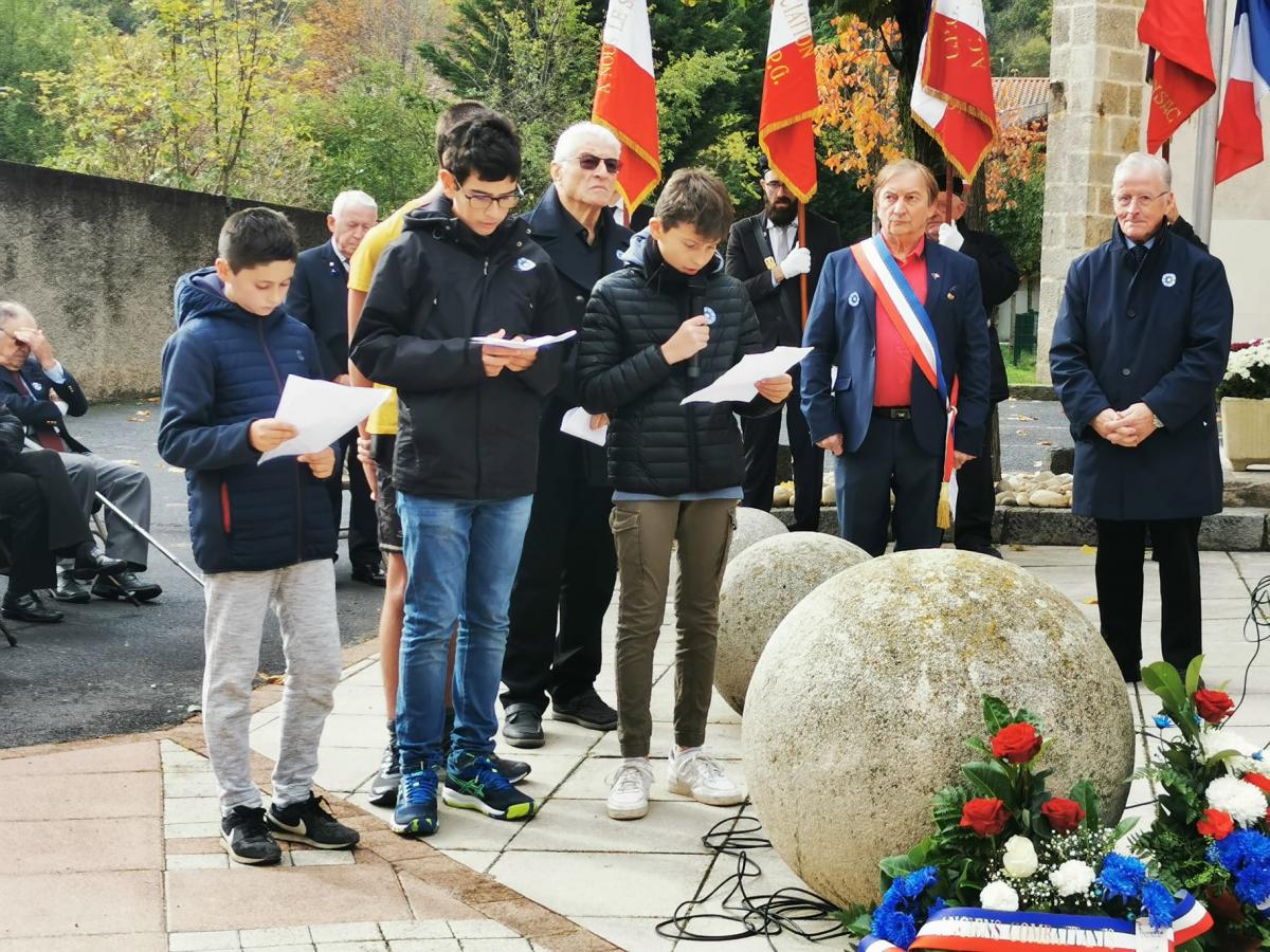 Les collégiens commémorent le 11 novembre