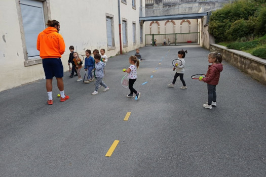 Tennis de petite section au CE1