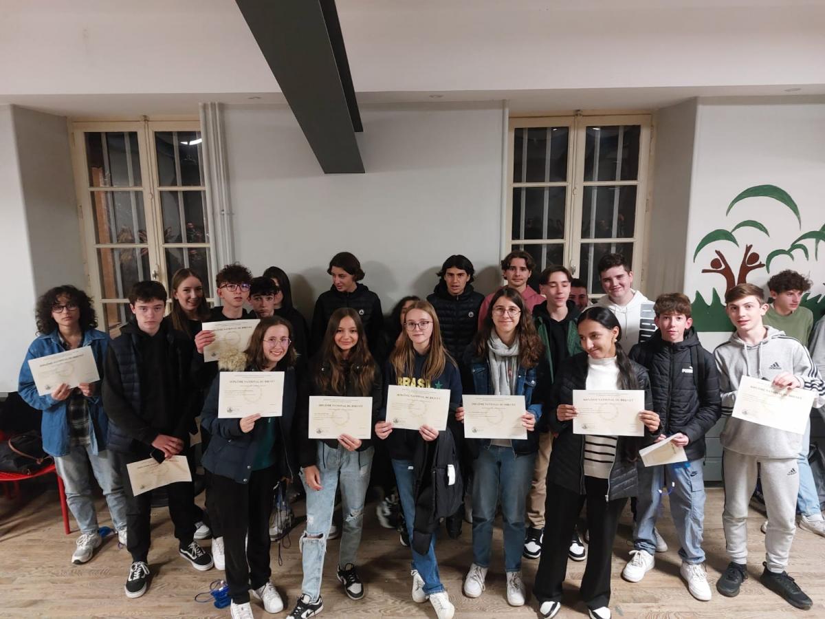 Remise du diplôme du Brevet à St Louis