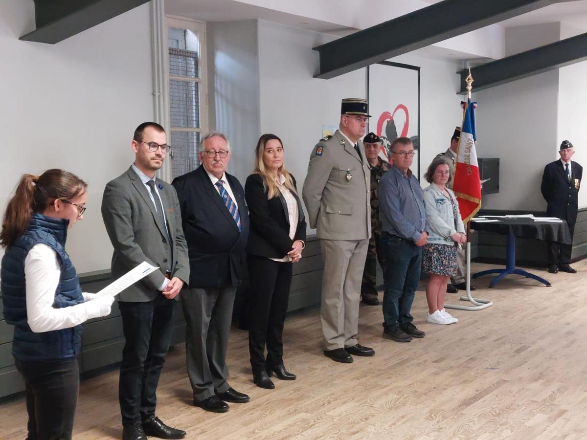 remise drapeaux 2024