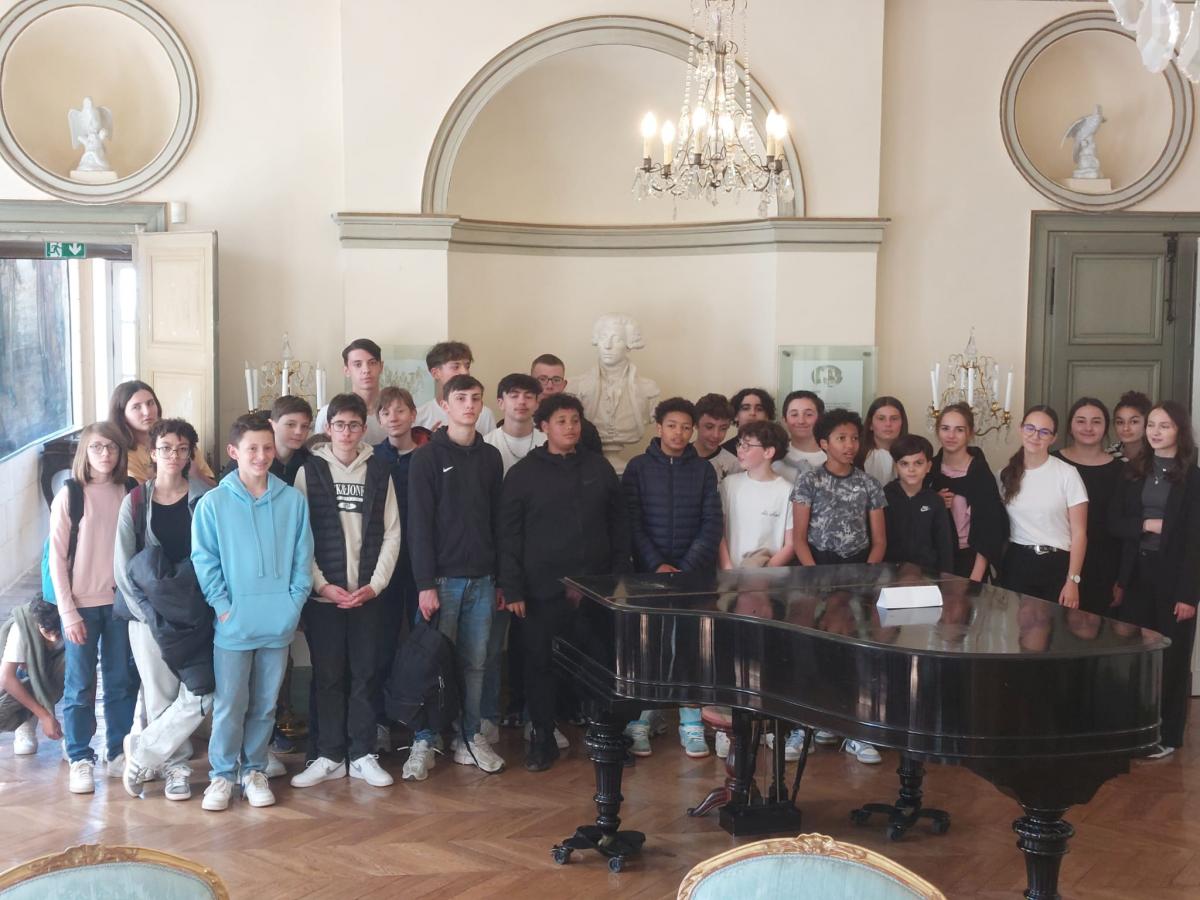 Régiment et Château pour la sortie pédagogique des collégiens