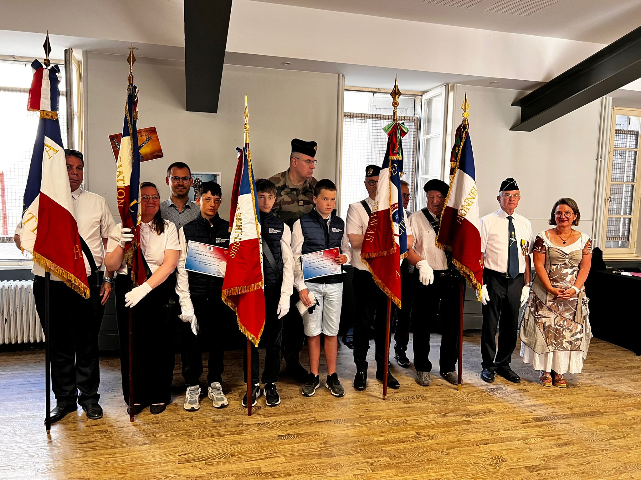 Remise des diplômes portes-drapeaux