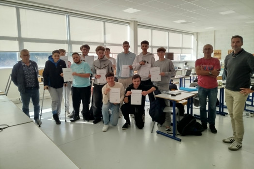 Remise des diplômes intermédiaires